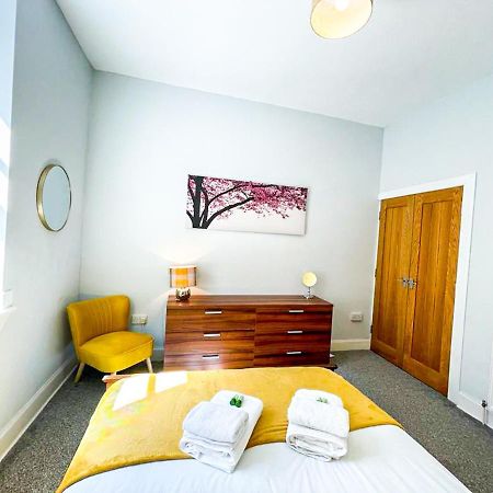 Stunning 2 Bed Apt Nr The Royal Mile & The Castle 에든버러 외부 사진