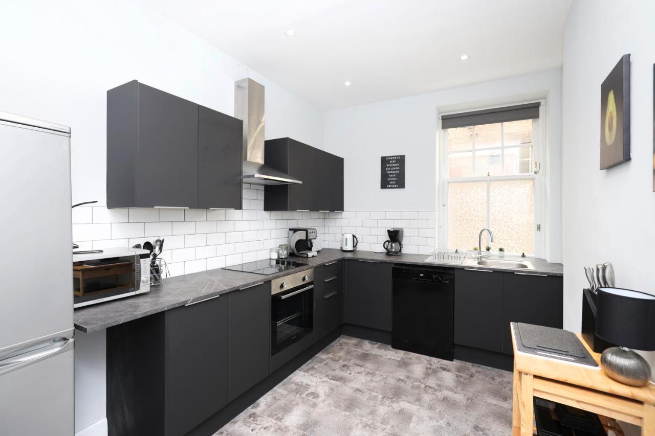 Stunning 2 Bed Apt Nr The Royal Mile & The Castle 에든버러 외부 사진