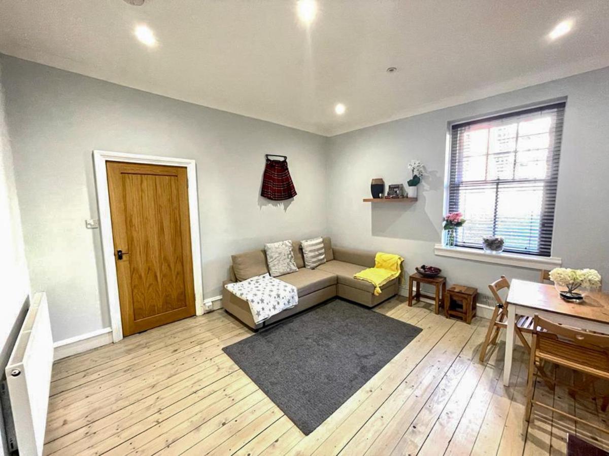 Stunning 2 Bed Apt Nr The Royal Mile & The Castle 에든버러 외부 사진